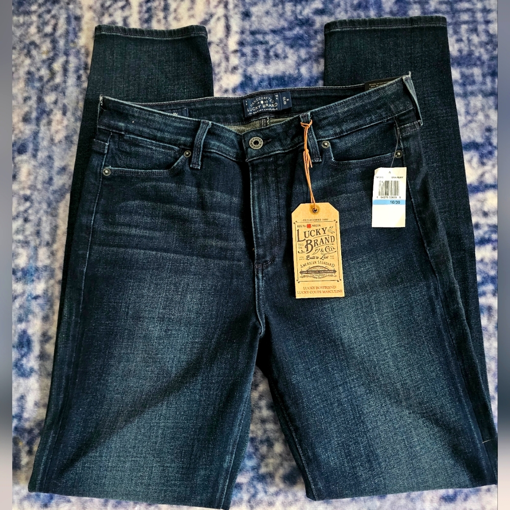 Lucky Brand Boyfriend jeans. NWT.